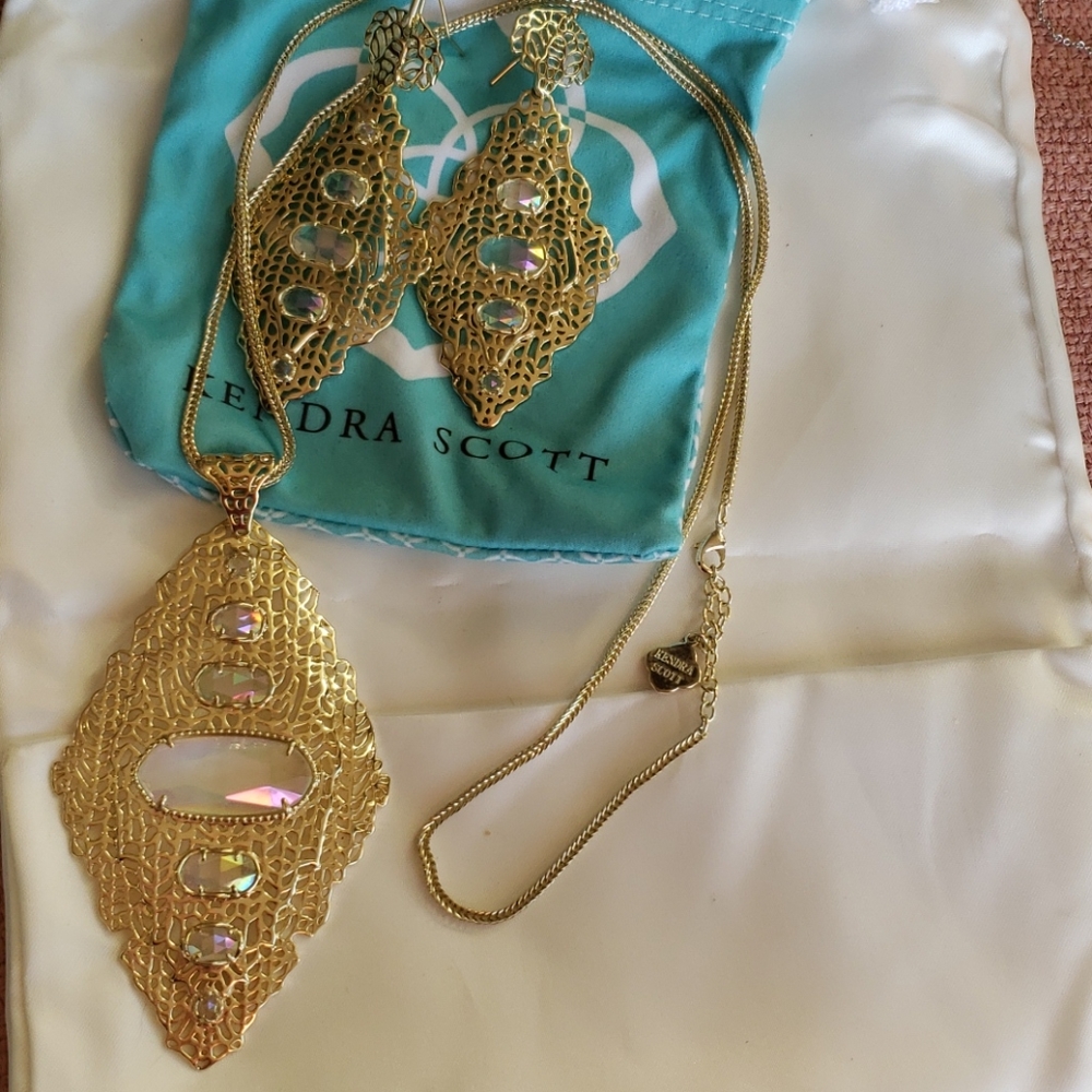 Kendra Scott Stevie necklace & earrings